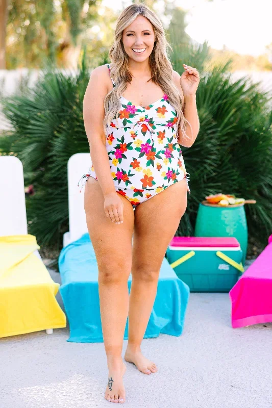 talk-to-the-sand-tankini-top-white-floral